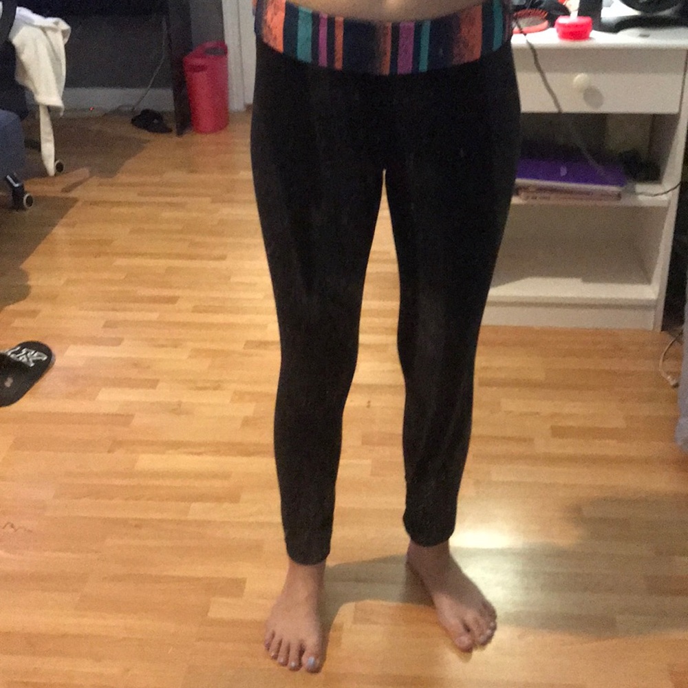 bundle of 2 ivivva leggings